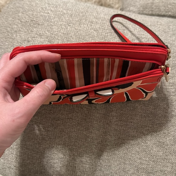 Coach Poppy Wristlet - Picture 2 of 8